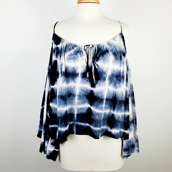 COLD SHOULDER FLOWY TOP - Picture 6 of 9